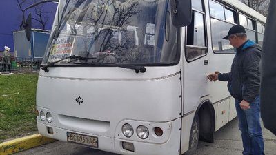 На Львівщині у міжміських автобусах почали встановлювати валідатори для Е-квитка На Львівщині у міжміських автобусах почали встановлювати валідатори для Е-квитка