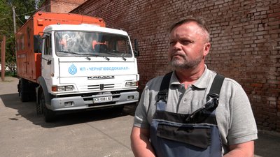 Третій місяць без води: за яких умов жителям Новоселівки відремонтують мережі Третій місяць без води: за яких умов жителям Новоселівки відремонтують мережі