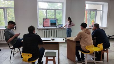 В Івано-Франківську переселенці відкрили простір для людей, які втікають від переслідувань РФ