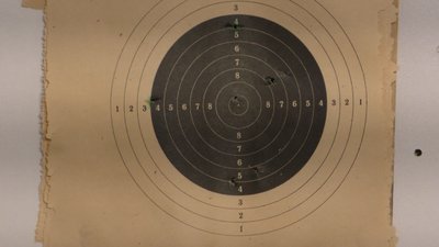 "Маємо бути готовими". Голова Івано-Франківської громади тренувався стріляти у тирі ліцею "Маємо бути готовими". Голова Івано-Франківської громади тренувався стріляти у тирі ліцею