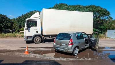 Автомобіль і фура: що відомо про зіткнення у Полтаві Автомобіль і фура: що відомо про зіткнення у Полтаві