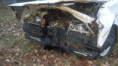 Аварія на Сумщині: травмувалися три людини, одна з них - в реанімації Аварія на Сумщині: травмувалися три людини, одна з них - в реанімації