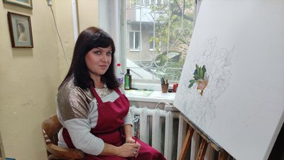 "Хочеться бігти і щось писати": історія полтавської художниці Марини Рожнятовської