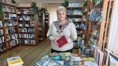 Завідувачка бібліотеки у селі Лище Ніна Сотнік Завідувачка бібліотеки у селі Лище Ніна Сотнік