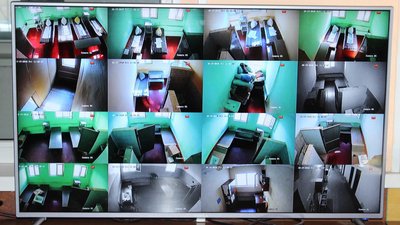 Затримані і поліція — під камерами: як на Рівненщині працює "Custody Records"