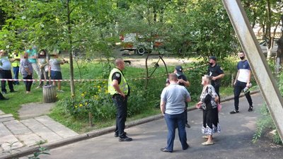 У Києві психічнохворий чоловік намагався підірвати будинок У Києві психічнохворий чоловік намагався підірвати будинок