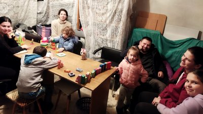 Бомбосховище із книгами: як в умовах війни працює Миколаївська міська бібліотека для дітей