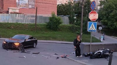 У Хмельницькому встановлюють обставини ДТП, у якій травмувався мотоцикліст та пасажирка