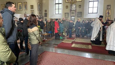 У Полтаві прощаються із військовою Наталією Стребковою, яка загинула у Маріуполі У Полтаві прощаються із військовою Наталією Стребковою, яка загинула у Маріуполі
