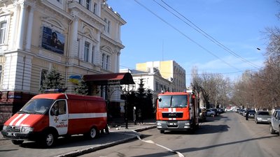 У Миколаєві відбулися навчання бійців міського гарнізону оперативно-рятувальної служби