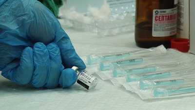 На Черкащині зробили майже мільйон щеплень проти COVID-19, з них — 18 бустерні дози На Черкащині зробили майже мільйон щеплень проти COVID-19, з них — 18 бустерні дози