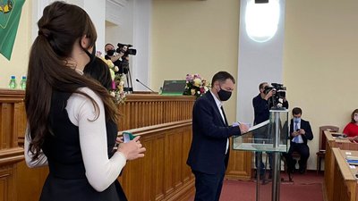 Депутати Харківської міськради VIII скликання склали присягу