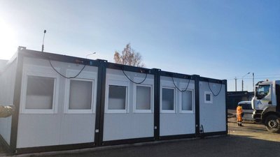 У Горенці на Київщині встановлюють модульні будинки У Горенці на Київщині встановлюють модульні будинки