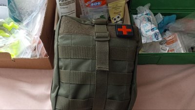 Волонтери, Коростень, фронт, тактична аптечка, допомога, військові, ліки, сітки, кікімори Волонтери, Коростень, фронт, тактична аптечка, допомога, військові, ліки, сітки, кікімори
