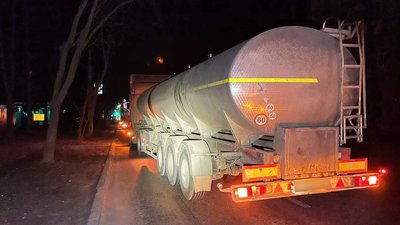 Поліцейські встановлюють особу загиблого пішохода у Миколаєві Поліцейські встановлюють особу загиблого пішохода у Миколаєві