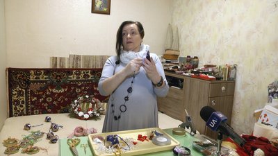 Різдвяні поробки – житомирська майстриня показала, як самому зробити фігурки для вертепу Різдвяні поробки – житомирська майстриня показала, як самому зробити фігурки для вертепу