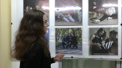 У Рівному на фотовиставці закликають зупинити насилля У Рівному на фотовиставці закликають зупинити насилля