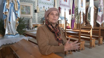 "Бабцю, Україна буде все одно". Репортаж із села Бовшів на Франківщині, де зростав Герой України на позивний Да Вінчі "Бабцю, Україна буде все одно". Репортаж із села Бовшів на Франківщині, де зростав Герой України на позивний Да Вінчі