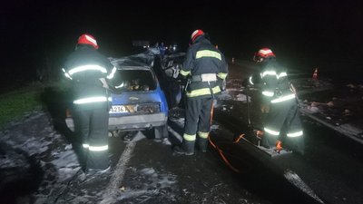 На Кіровоградщині зіштовхнулися два автомобілі. Двоє дорослих та дитина загинули
