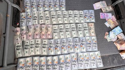 На Волині затримали чоловіків, які виробляли підроблені документи для виїзду за кордон На Волині затримали чоловіків, які виробляли підроблені документи для виїзду за кордон