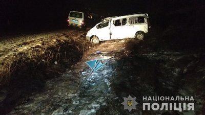 В ДТП на Харківщині загинула пасажирка мікроавтобусу, троє людей травмовані