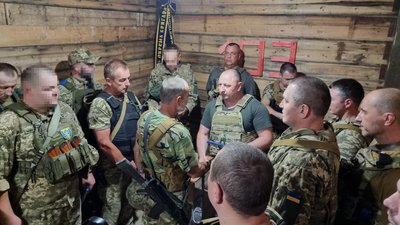 "За героїзм та збережене життя". Львівські тероборонівці отримали нагороди від Головнокомандувача ЗСУ