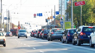 У Вінниці відновили ремонт магістральної мережі водопостачання У Вінниці відновили ремонт магістральної мережі водопостачання
