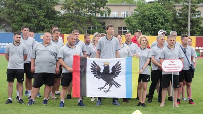 Прикарпатські обранці перемогли на ІХ всеукраїнській спартакіаді серед депутатів Прикарпатські обранці перемогли на ІХ всеукраїнській спартакіаді серед депутатів