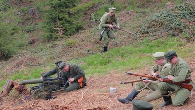 На Львівщині реконструювали події бою Українських січових стрільців на горі Маківка На Львівщині реконструювали події бою Українських січових стрільців на горі Маківка
