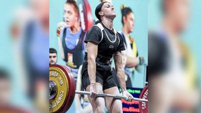 Рятувальниця із Запоріжжя Альбіна Федорова виконала норматив КМС з пауерліфтингу