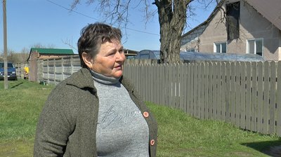 На Полтавщині багатодітна сім’я, у якої згорів будинок, просить купити новий будинок На Полтавщині багатодітна сім’я, у якої згорів будинок, просить купити новий будинок