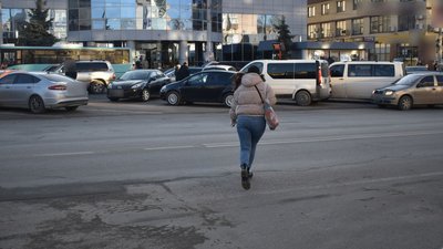 На Тернопільщині штрафуватимуть пішоходів, які переходять дорогу в невстановленому місці На Тернопільщині штрафуватимуть пішоходів, які переходять дорогу в невстановленому місці