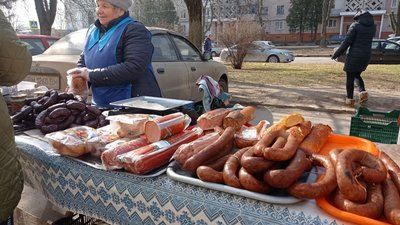 Сільськогосподарський ярмарок у Тернополі: що продають і скільки це коштує Сільськогосподарський ярмарок у Тернополі: що продають і скільки це коштує