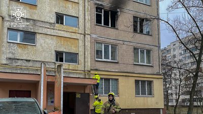 У Києві двоє людей дістали опіки через пожежі в Оболонському та Шевченківському районах
