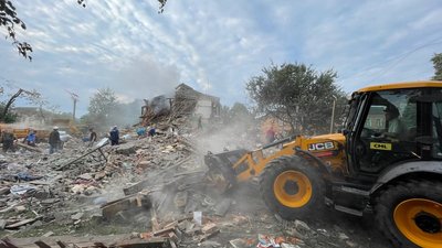 Росія 16 липня завдавала ракетного удару по Чугуєву на Харківщині: є загиблі Росія 16 липня завдавала ракетного удару по Чугуєву на Харківщині: є загиблі