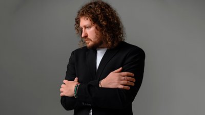 "Зустріч задля Перемоги": у Чернігові стартував благодійний аукціон для допомоги ЗСУ "Зустріч задля Перемоги": у Чернігові стартував благодійний аукціон для допомоги ЗСУ