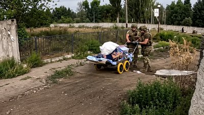 Межова, «Білий янгол», евакуація, війна