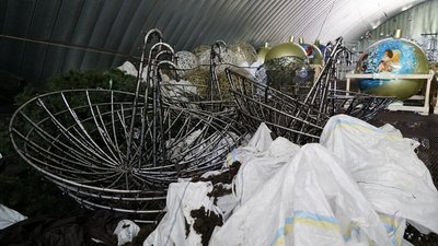 Російські окупанти обстріляли парк Горького у Харкові: момент вибуху і наслідки Російські окупанти обстріляли парк Горького у Харкові: момент вибуху і наслідки