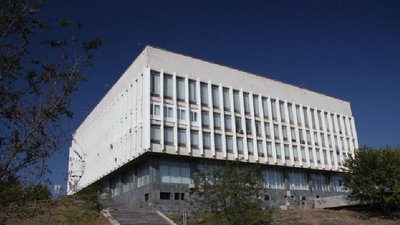 До бібліотеки із сертифікатом: на Херсонщині обласна книгарня посилює карантинні обмеження