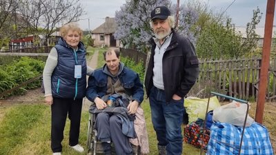 Бузок та каштани квітнуть на пустих вулицях: як виглядає Вугледар на Донеччині зараз Бузок та каштани квітнуть на пустих вулицях: як виглядає Вугледар на Донеччині зараз