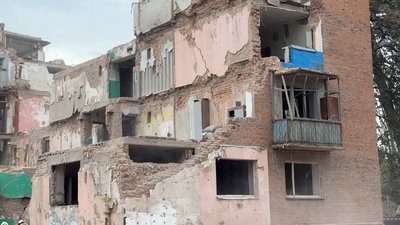Ракетний удар по Прилуках на Чернігівщині: квартири для людей, що залишились без житла