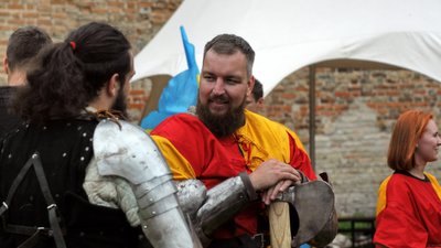 Очільник луцького клубу середньовічного бою "Айна Бера" Сергій Ващук Очільник луцького клубу середньовічного бою "Айна Бера" Сергій Ващук