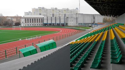 Стадіон "Юність" у Чернігові Стадіон "Юність" у Чернігові