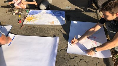У Херсоні відбулась акція проти знищення кінотеатру "Ілюзіон"
