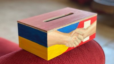 Янголи Свободи: як чернігівські діти за кордоном допомагають відбудувати пошкоджені школи Янголи Свободи: як чернігівські діти за кордоном допомагають відбудувати пошкоджені школи