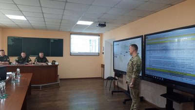 320 випускників Національної академії Держприкордонслужби імені Богдана Хмельницького за розподілом обирали місце майбутньої служби