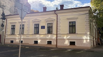 У Чернівцях відреставрували фасади трьох історичних будівель У Чернівцях відреставрували фасади трьох історичних будівель