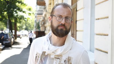 В Одесі на пам'ятці архітектури будують мансарду В Одесі на пам'ятці архітектури будують мансарду