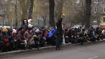 Загинув на Луганщині: у Житомирі попрощалися з Гусейном Самєдовим Загинув на Луганщині: у Житомирі попрощалися з Гусейном Самєдовим