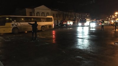 До Полтави привезли евакуйованих із Сум людей До Полтави привезли евакуйованих із Сум людей